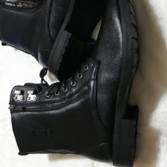 NWOB Men's Boots - Picture 11 of 16